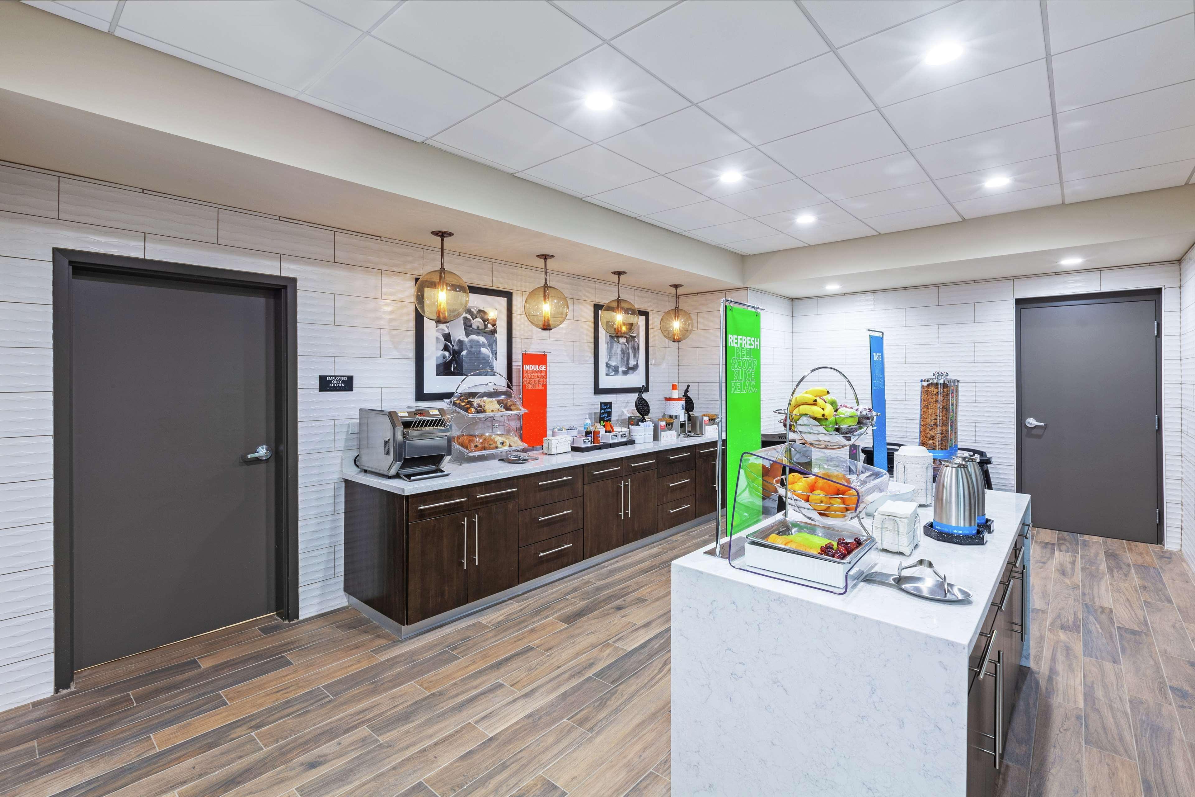 Hampton Inn Gardner מראה חיצוני תמונה