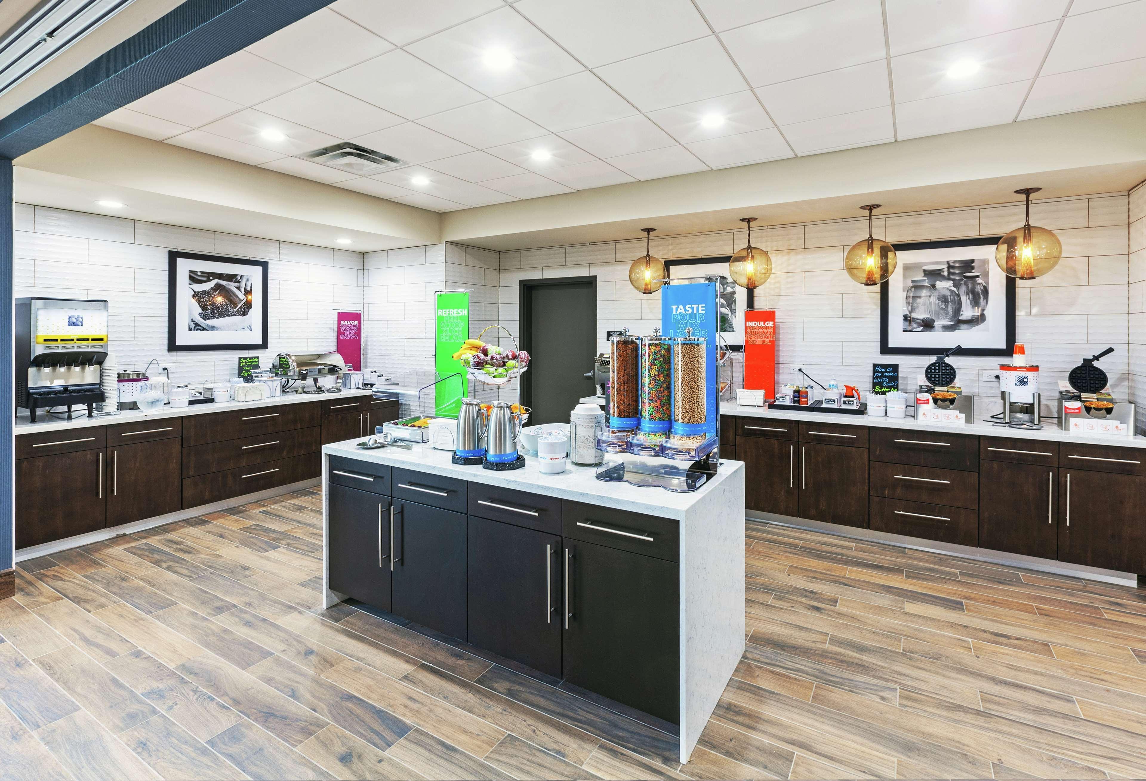 Hampton Inn Gardner מראה חיצוני תמונה