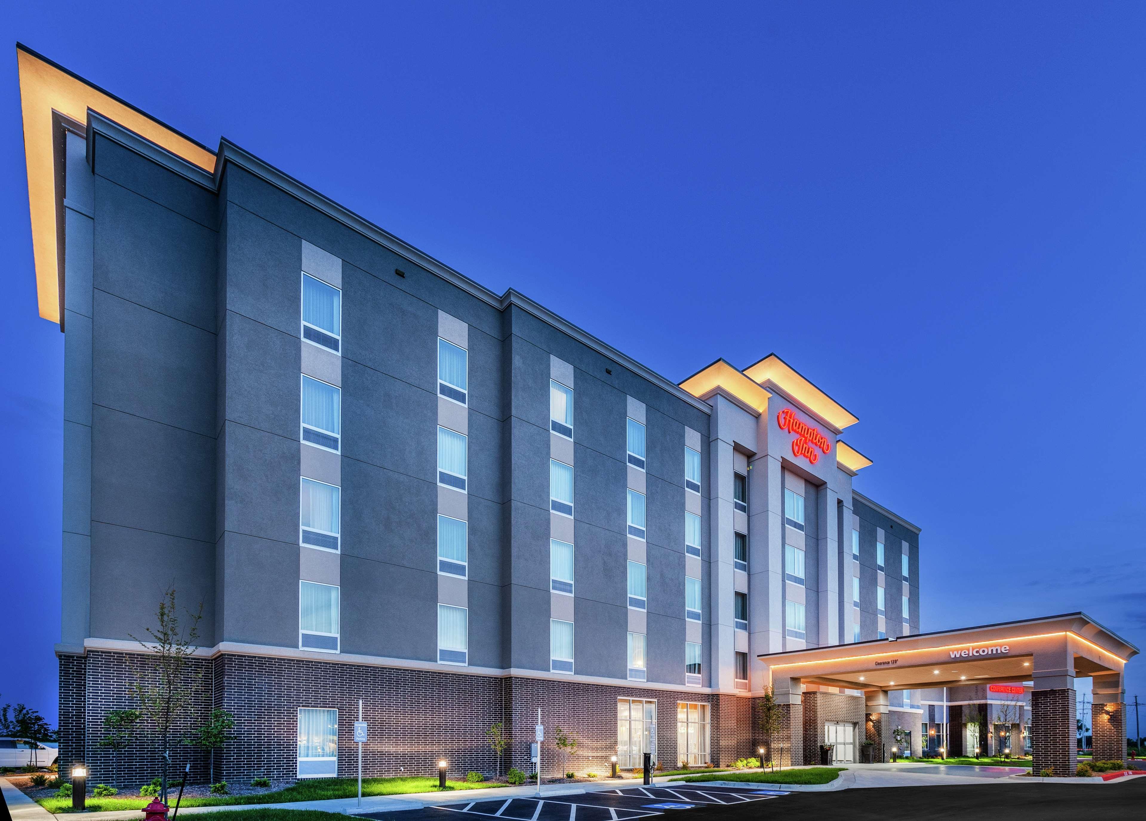 Hampton Inn Gardner מראה חיצוני תמונה