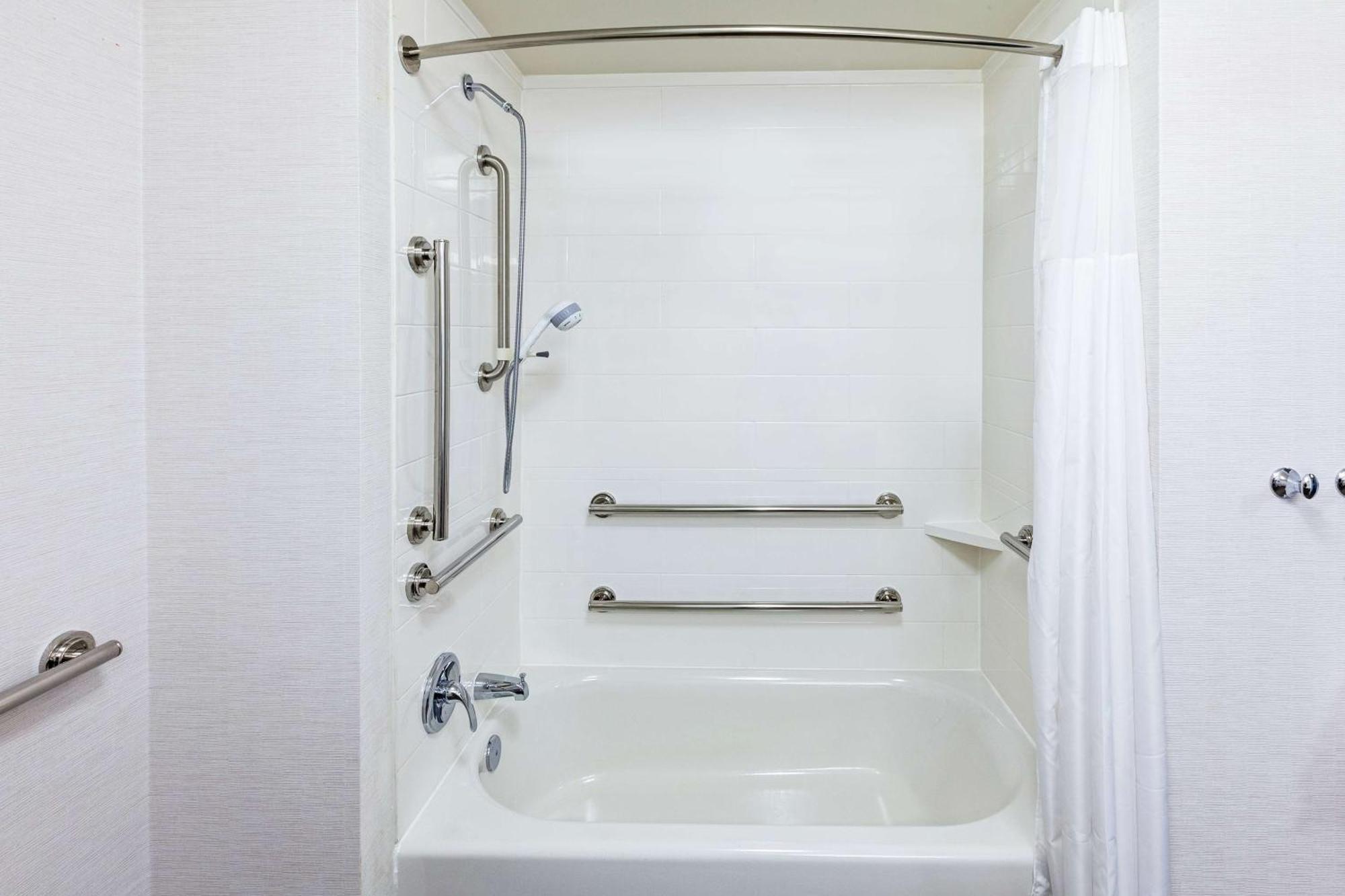 Hampton Inn Gardner מראה חיצוני תמונה